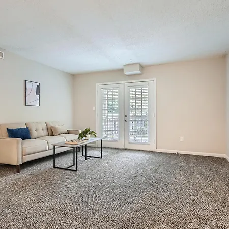 Crest At East Cobb 1812 Comfort, Spacious 2Bd 2Bt